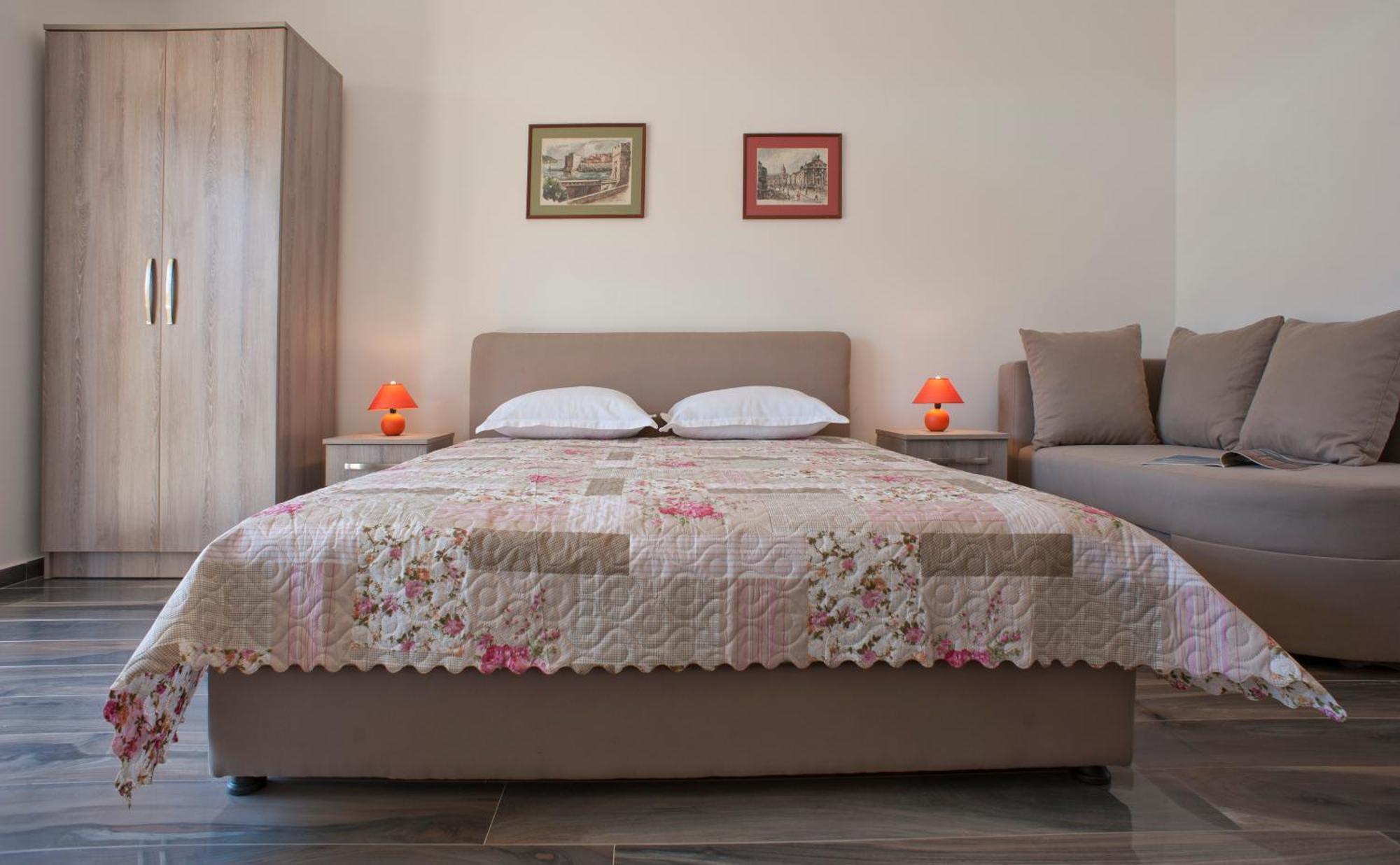 Apartmani Agape Petrovac Eksteriør billede