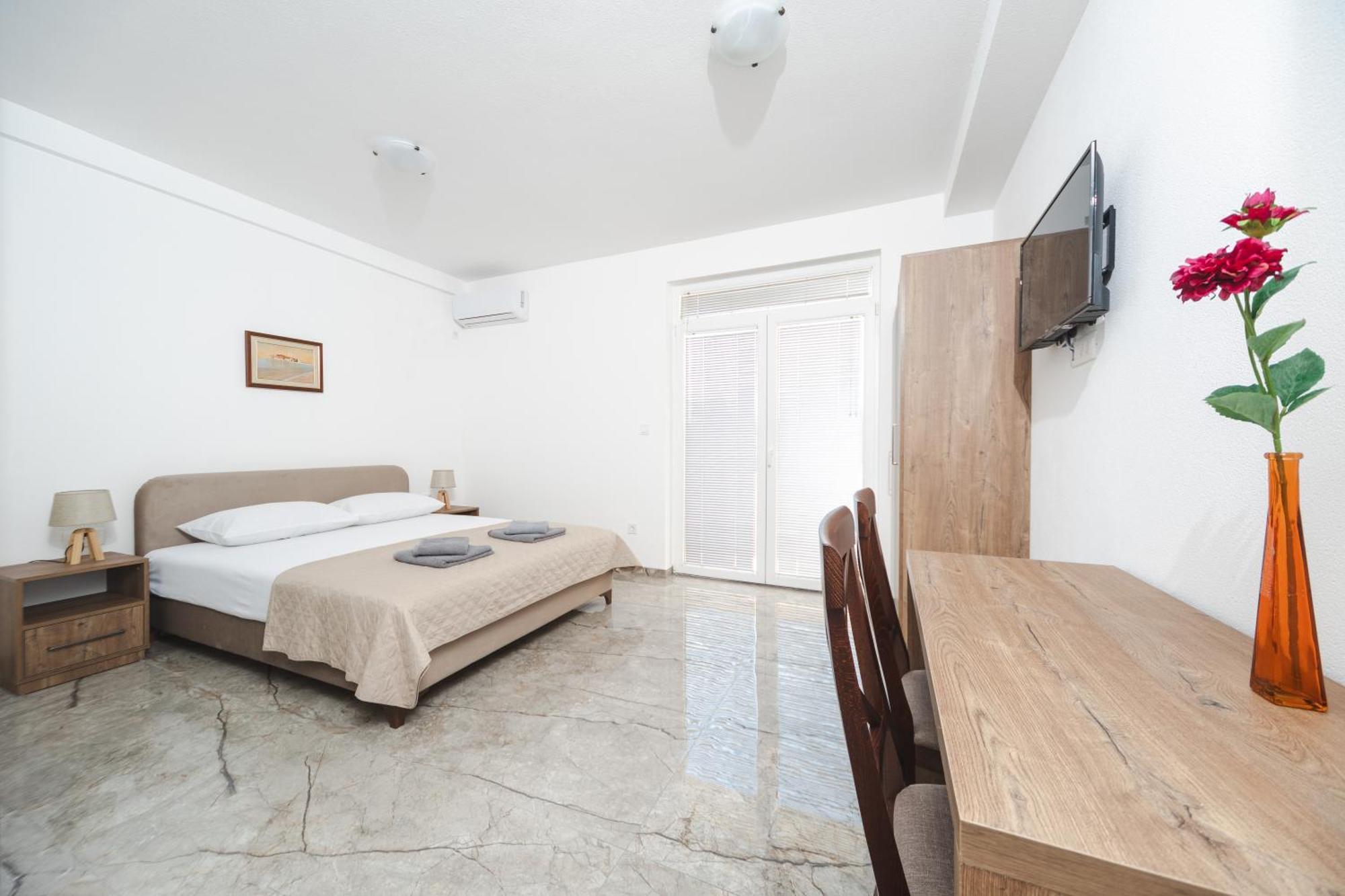 Apartmani Agape Petrovac Eksteriør billede